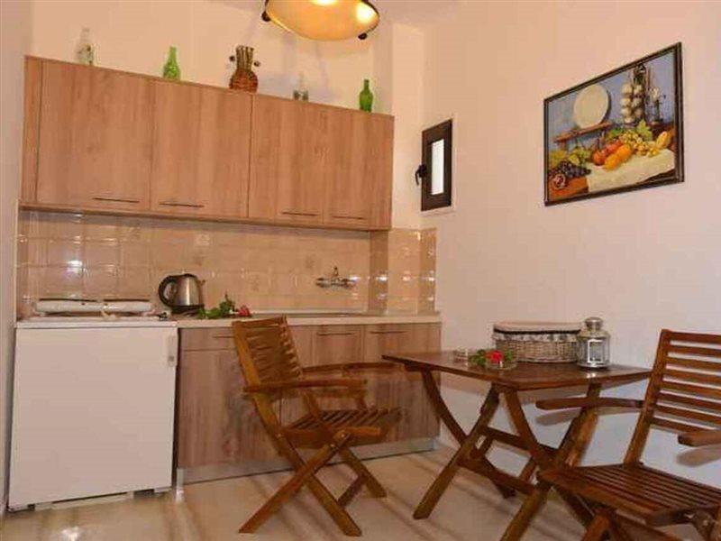 Alexandra Apartments Лефкими Экстерьер фото